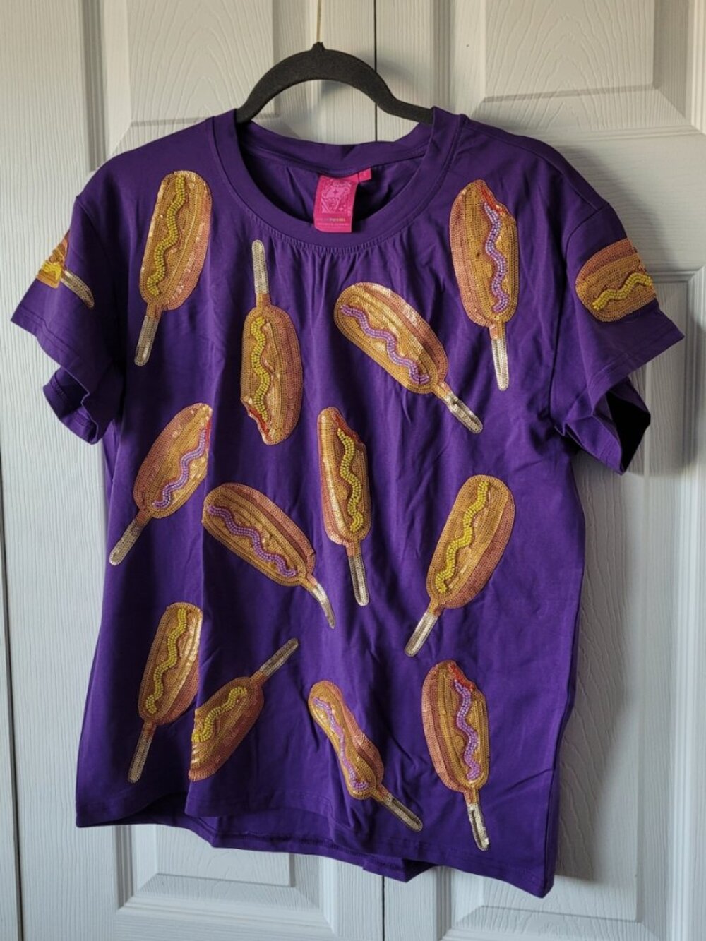 NWT QUEEN OF SPARKLES Purple Scattered Corn Dog Tee Size Small